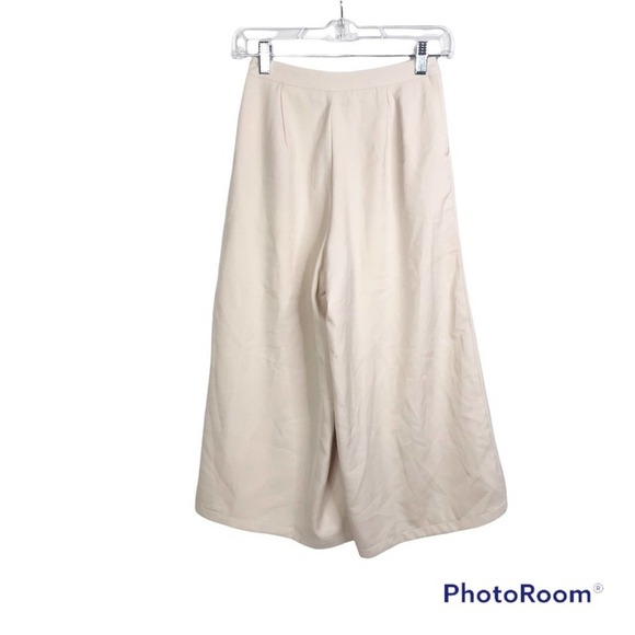Missguided cream beige wide leg cropped pants size 4 - Picture 2 of 9